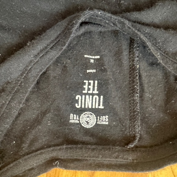 Black long shirt - Picture 2 of 2